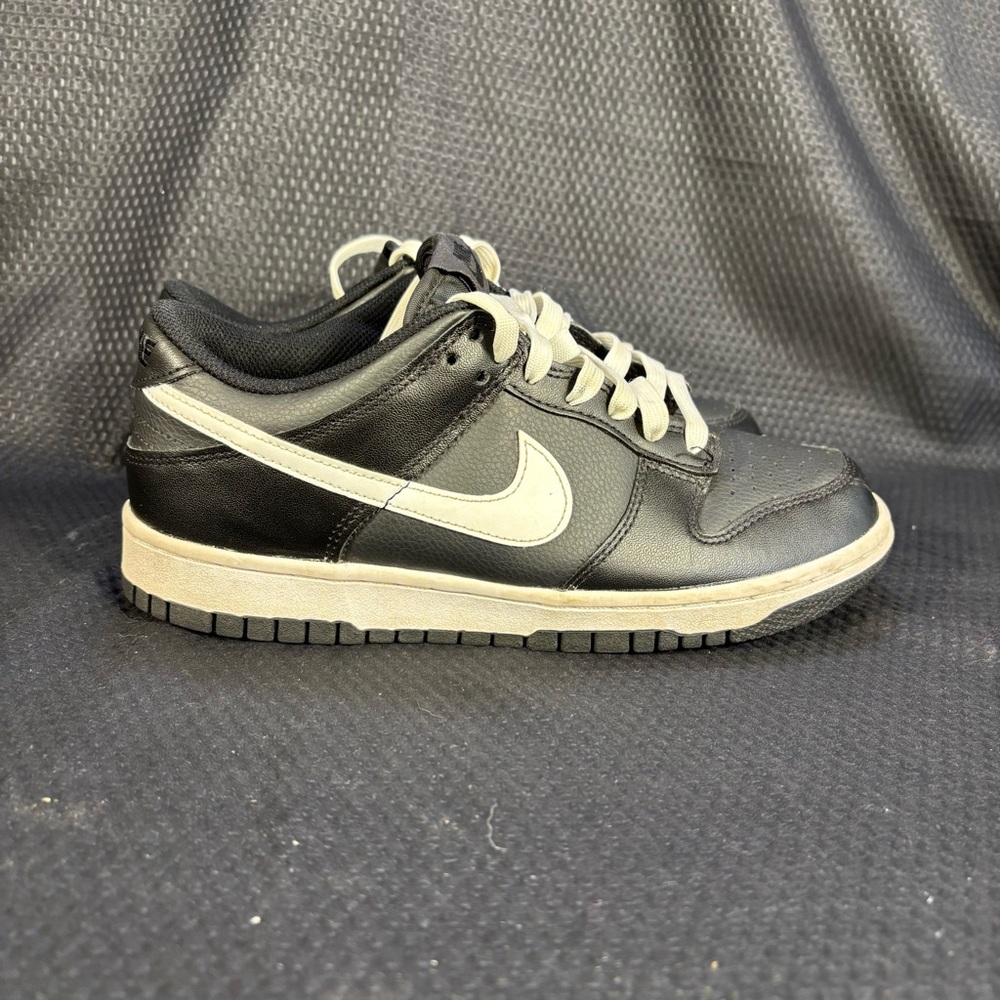 Nike Dunk Low GS 'Black Panda'